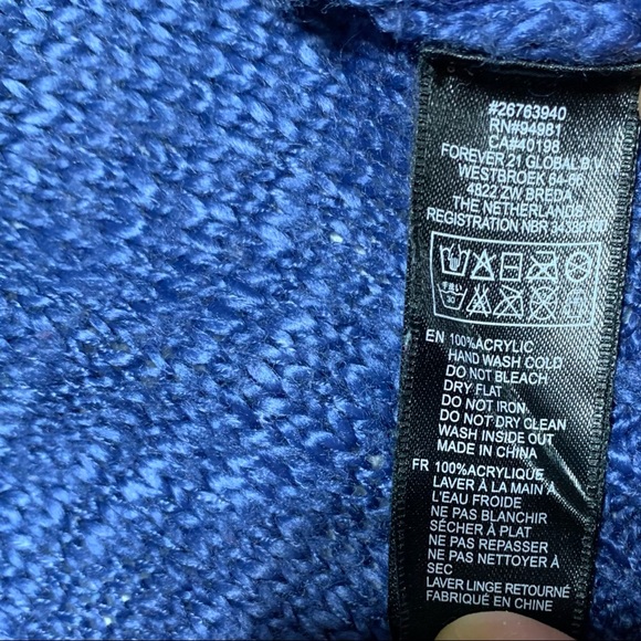 Forever 21 Ombre Knitted Crewneck Sweater Size M Like New - Picture 5 of 7